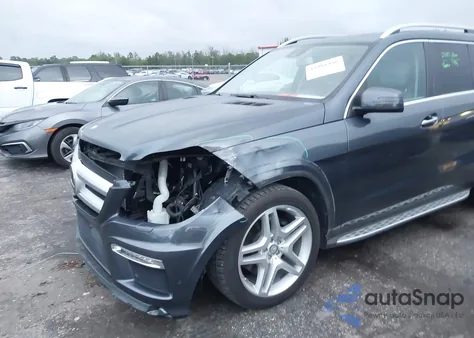 2016 Mercedes-Benz Gl 550 4Matic из США, поврежденный, VIN 4JGDF7DEXGA634527